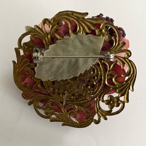Vintage Fabric Corsage Sweater Clip & Matching Brooch - Picture 8 of 10